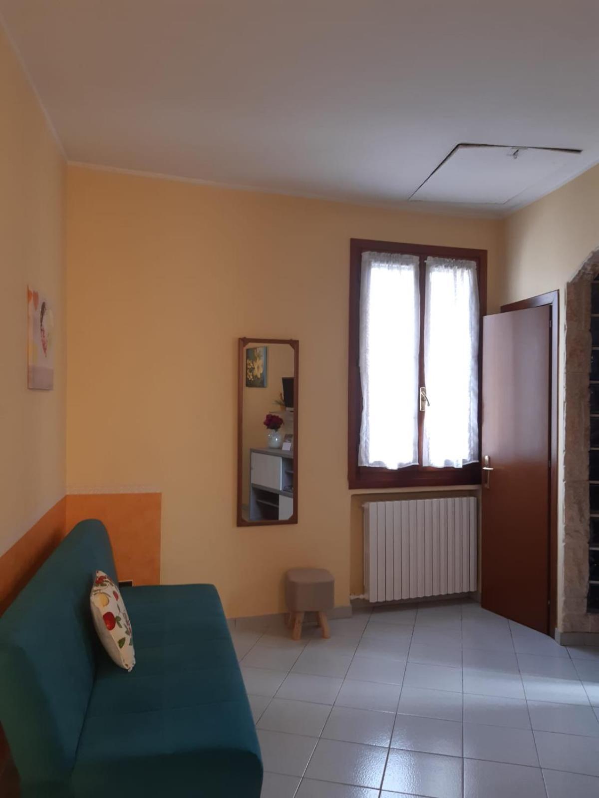 Apartamento Stylish Flat "Il Sole" Nova Milanese Exterior foto