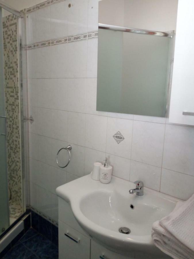 Apartamento Stylish Flat "Il Sole" Nova Milanese Exterior foto